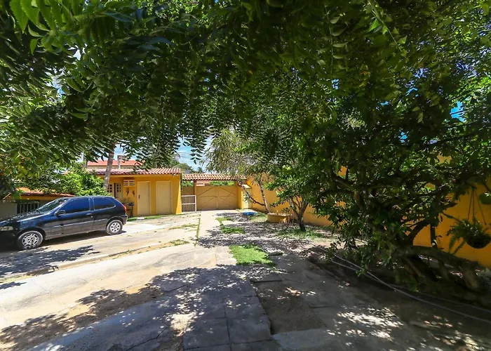 Casa A Beira Mar Com 4 Suites E Muito Conforto